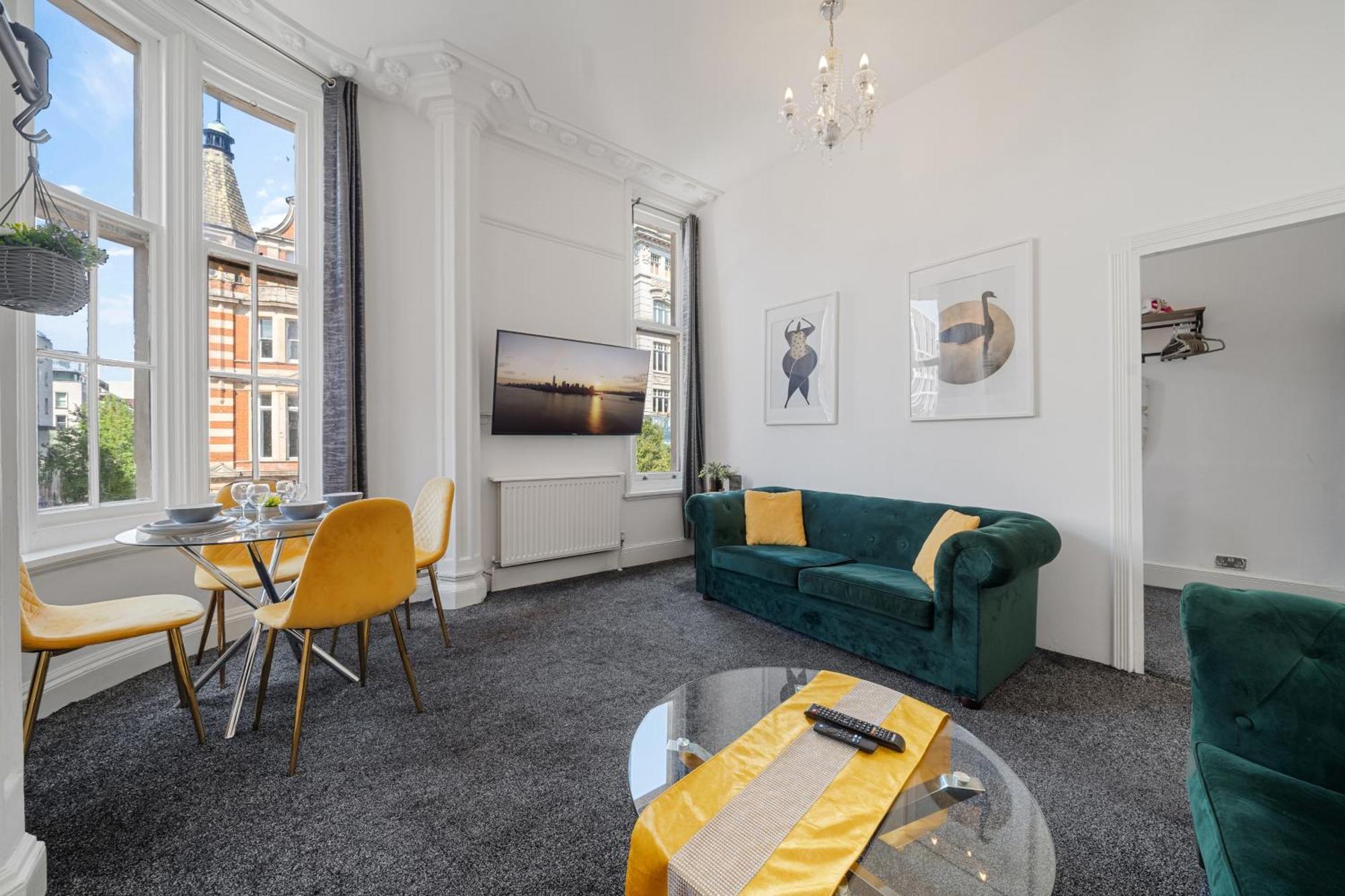 Spacious 3-bedroom In Exclusive Mayfair 7gc Apartamento